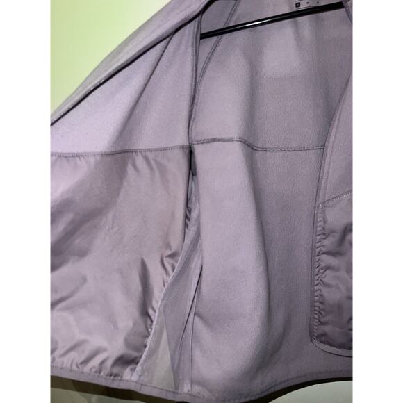 Nike Run Division Women's Running Full zip Top Jacket, DC8033 Size Medium - Picture 3 of 12